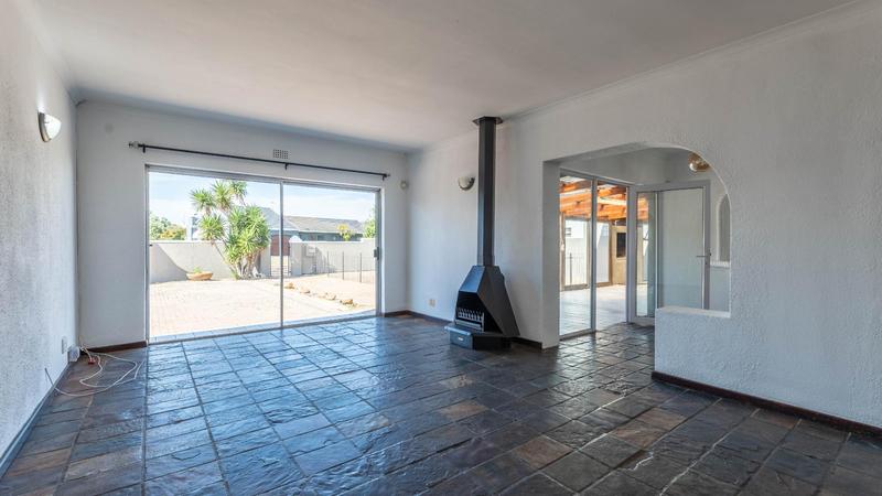 4 Bedroom Property for Sale in Duynefontein Western Cape